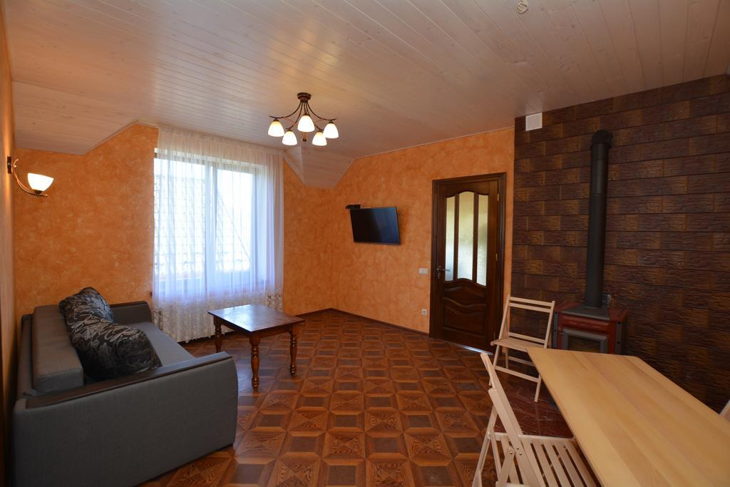 Zolota Rybka Villa Skhidnytsia Rum bild