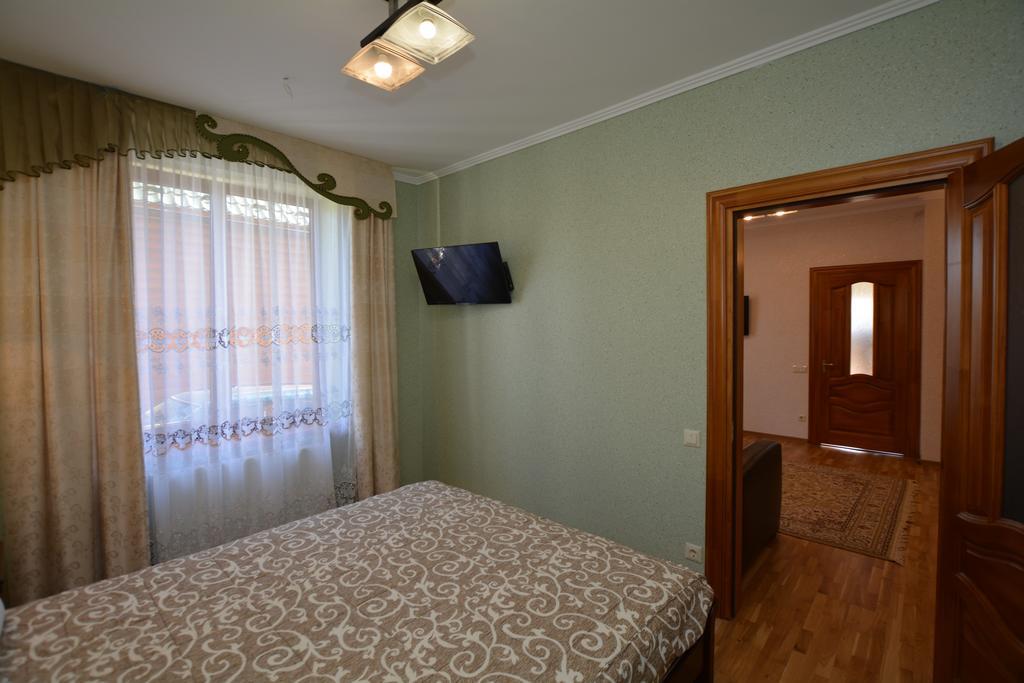 Zolota Rybka Villa Skhidnytsia Rum bild